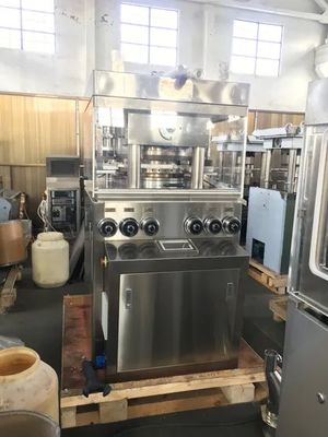 Yüksek Hızlı Rotary Tablet Basıncı 57 İstasyonlu 410400 PCS/H Kapasite ve Otomatik Yağlama Sistemi Tedarikçi