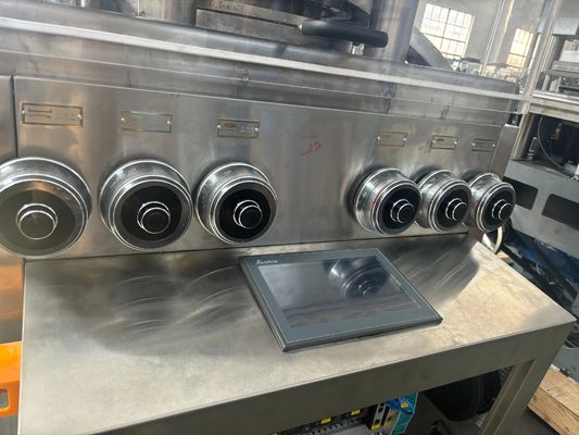 Yüksek Hızlı Rotary Tablet Basıncı 57 İstasyonlu 410400 PCS/H Kapasite ve Otomatik Yağlama Sistemi Tedarikçi
