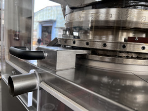 TIANHE Tuvalet Temizleme Tablet Sıkıştırma Makinesi Yüksek Basınç 100KN Tedarikçi